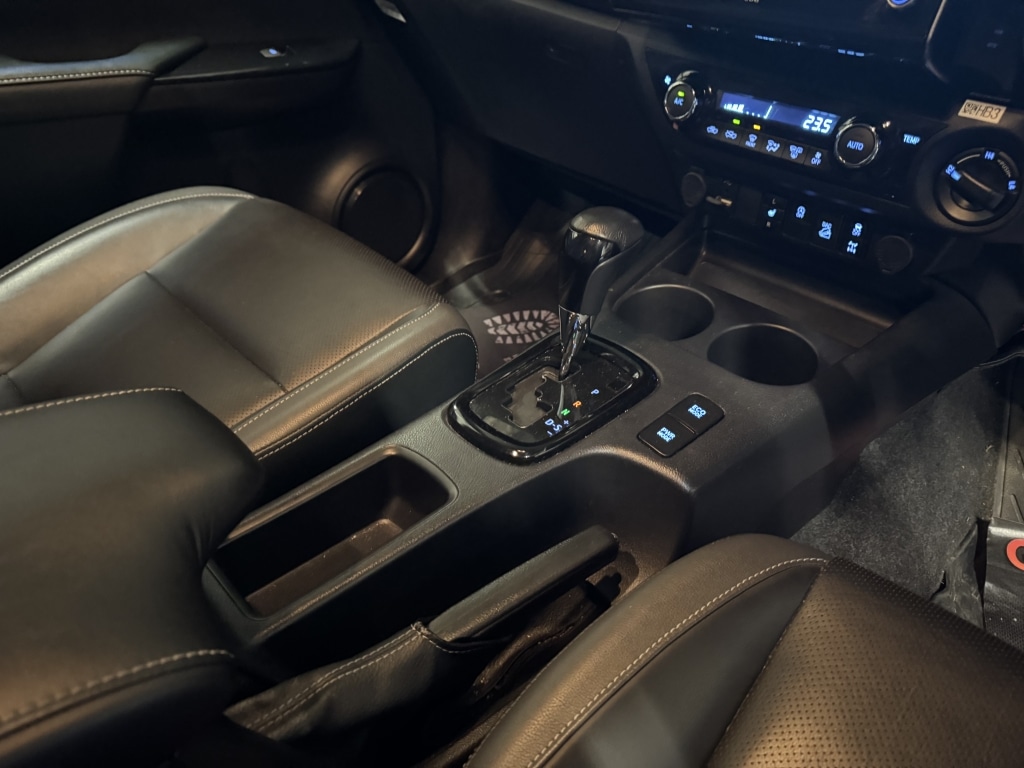 Used Toyota Hilux 2021 for sale - 76918095: Photo 26