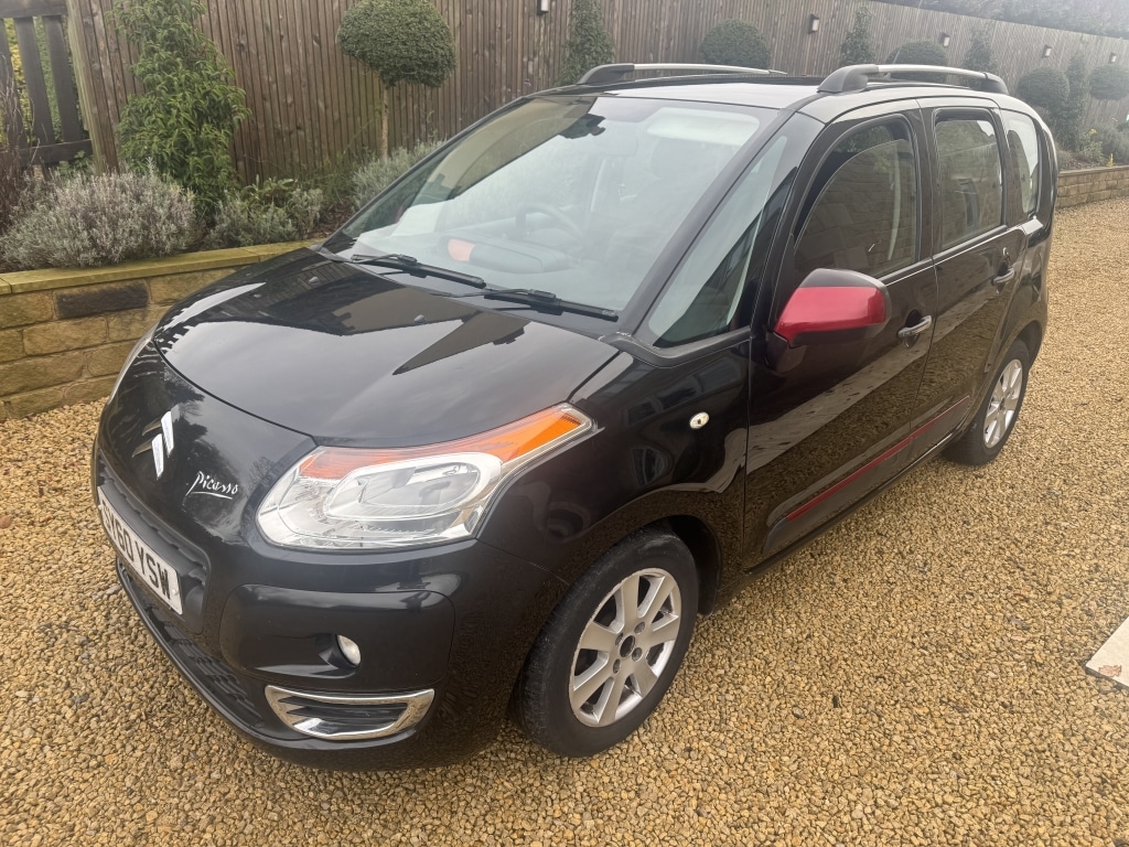 Used Citroen C3 Picasso 2011 for sale - 76548035: Photo 1