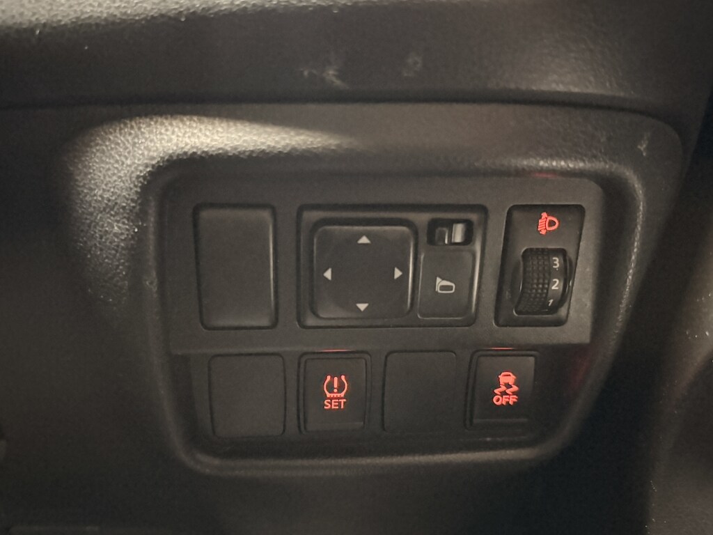 Used Nissan Juke 2018 for sale - 77483770: Photo 32