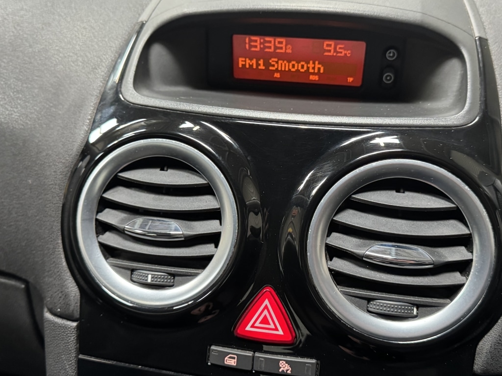 Used Vauxhall Corsa 2012 for sale - 78139198: Photo 10