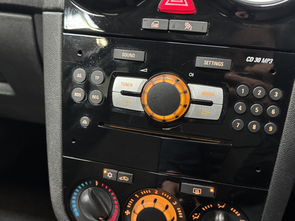 Used Vauxhall Corsa 2012 for sale - 78139198: Photo 11