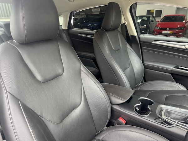 Used Ford Mondeo 2018 for sale - 76312198: Photo 24