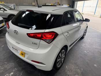 Used Hyundai i20 2016 for sale - 74190667: Photo