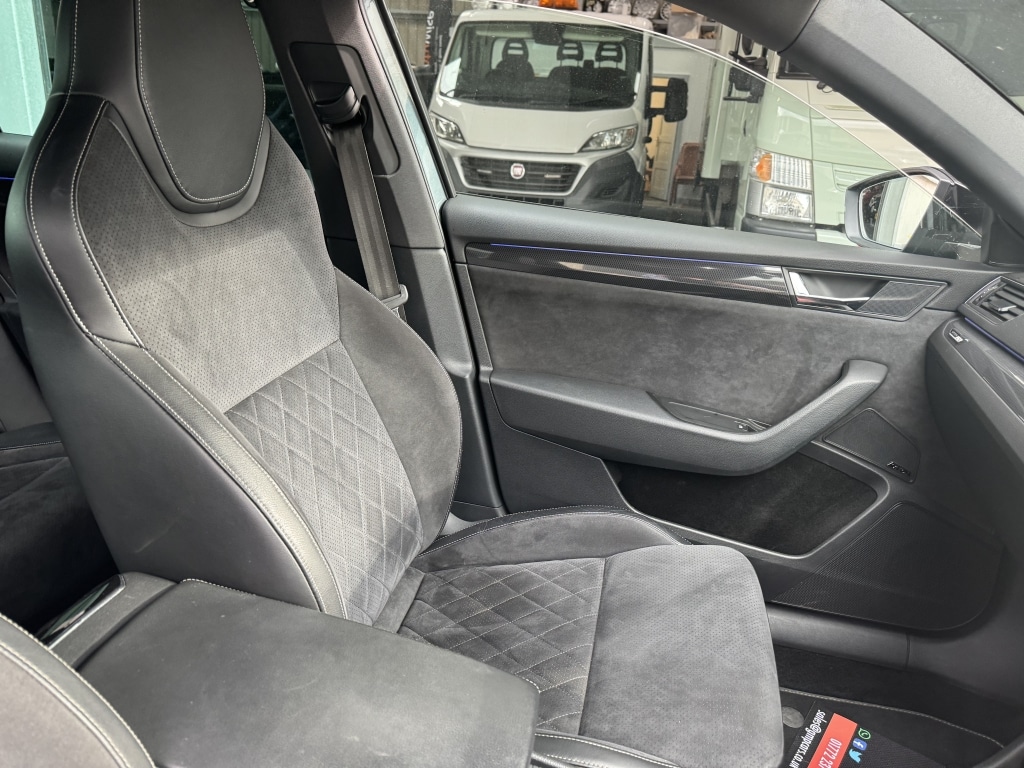 Used Skoda Superb 2017 for sale - 76687517: Photo 24