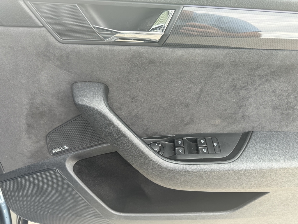 Used Skoda Superb 2017 for sale - 76687517: Photo 26