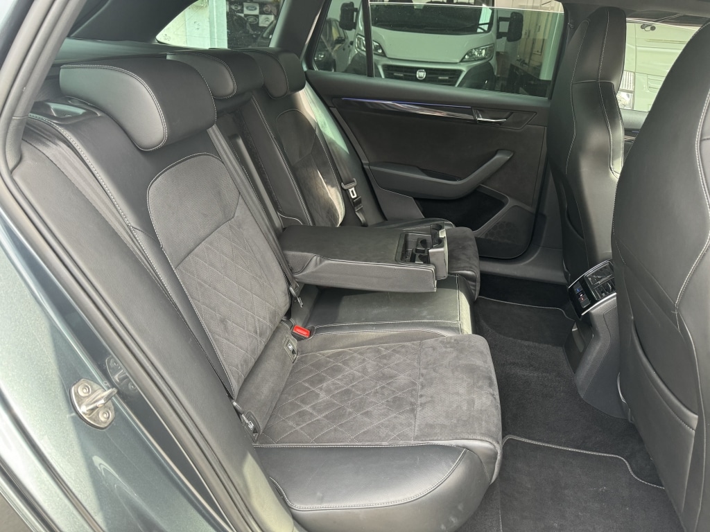 Used Skoda Superb 2017 for sale - 76687517: Photo 28