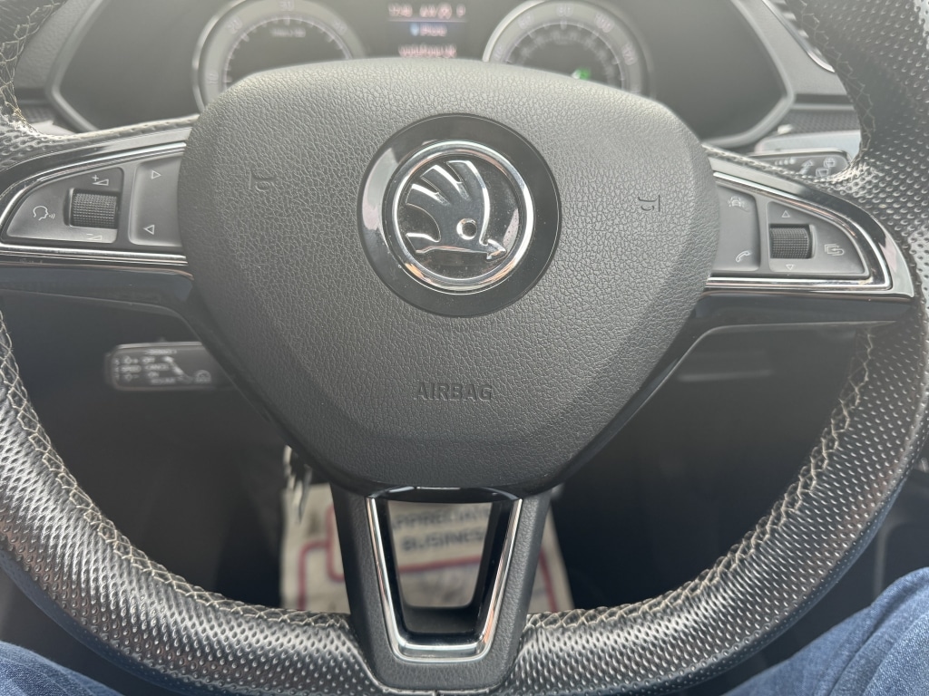 Used Skoda Superb 2017 for sale - 76687517: Photo 32