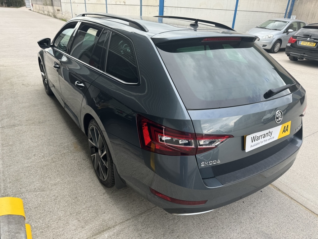 Used Skoda Superb 2017 for sale - 76687517: Photo 4