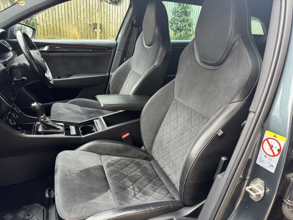 Used Skoda Superb 2017 for sale - 76687517: Photo 47