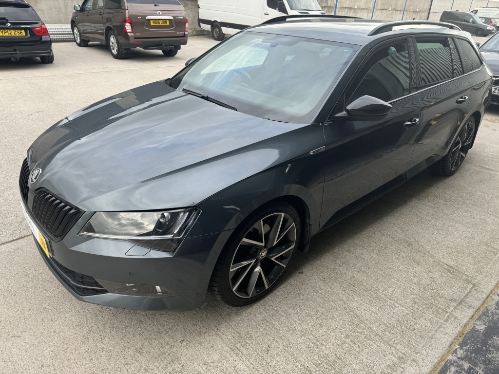 Used Skoda Superb 2017 for sale - 76687517: Photo 5