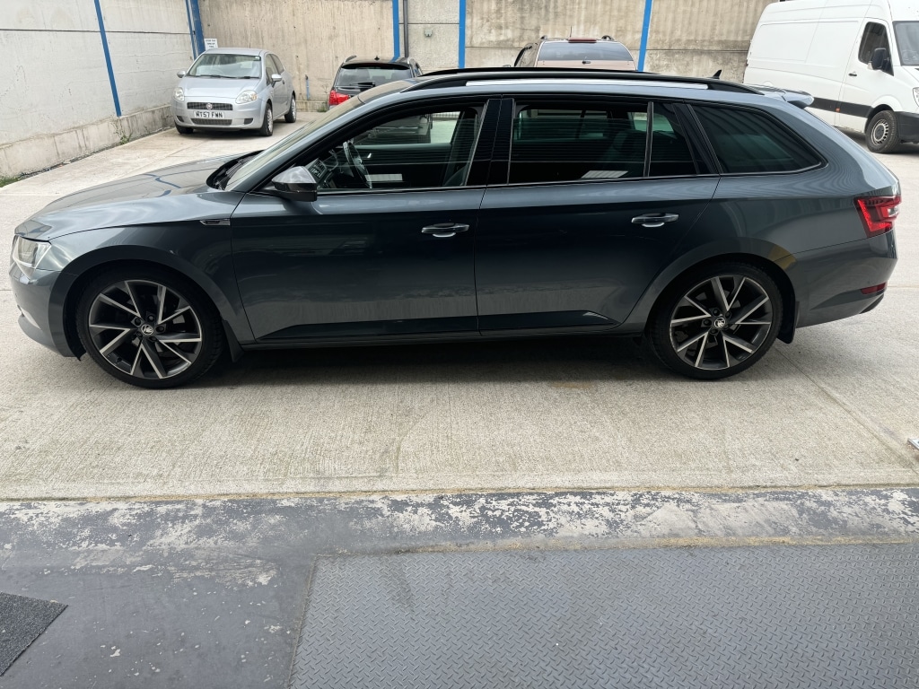 Used Skoda Superb 2017 for sale - 76687517: Photo 6
