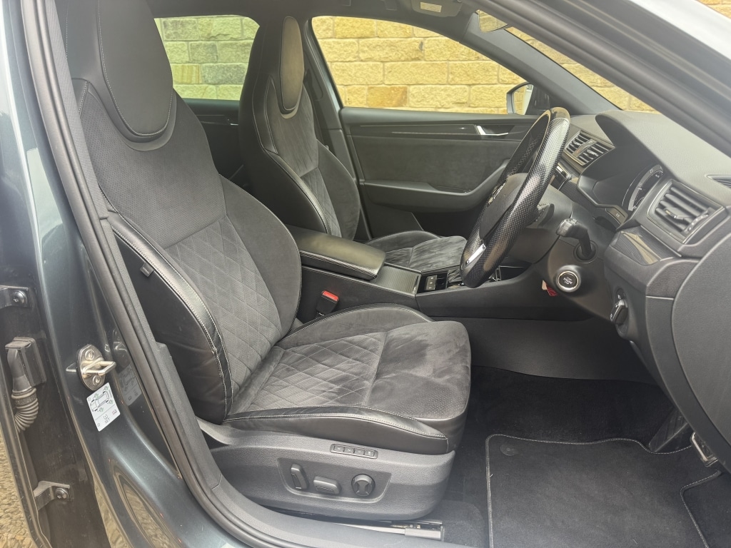 Used Skoda Superb 2017 for sale - 76687517: Photo 68