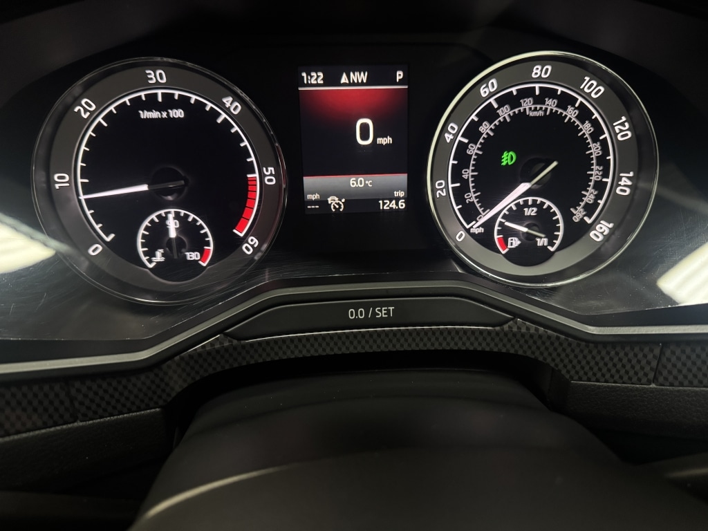 Used Skoda Superb 2017 for sale - 76832937: Photo 34