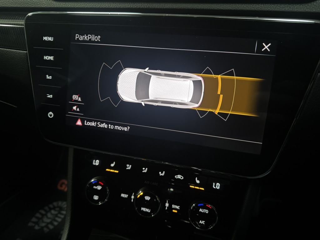 Used Skoda Superb 2017 for sale - 76832937: Photo 35