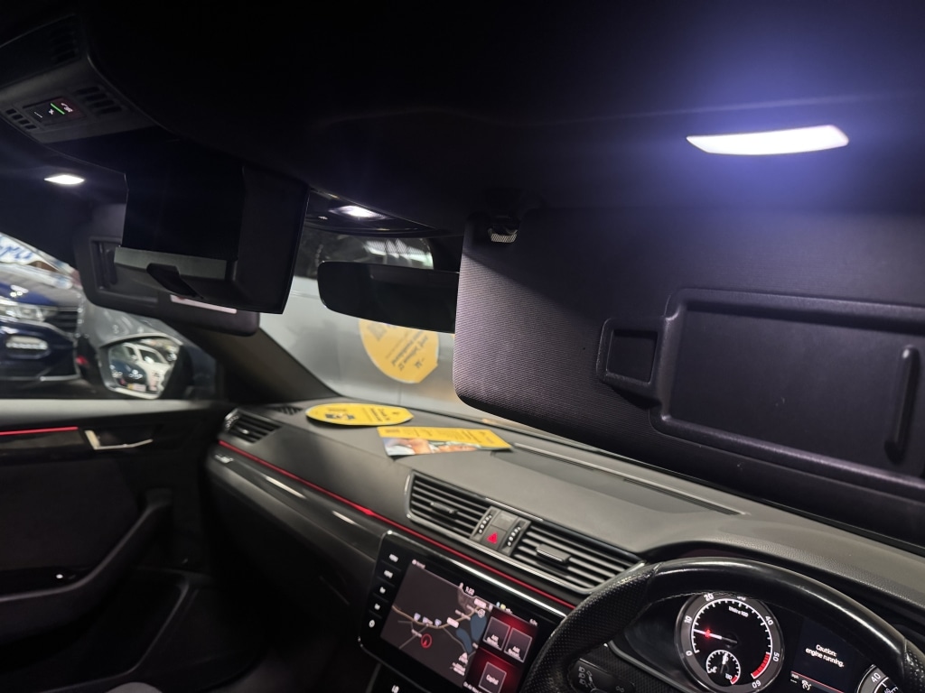 Used Skoda Superb 2017 for sale - 76832937: Photo 36