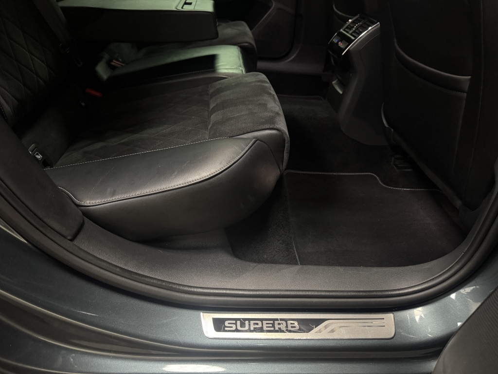 Used Skoda Superb 2017 for sale - 76832937: Photo 37