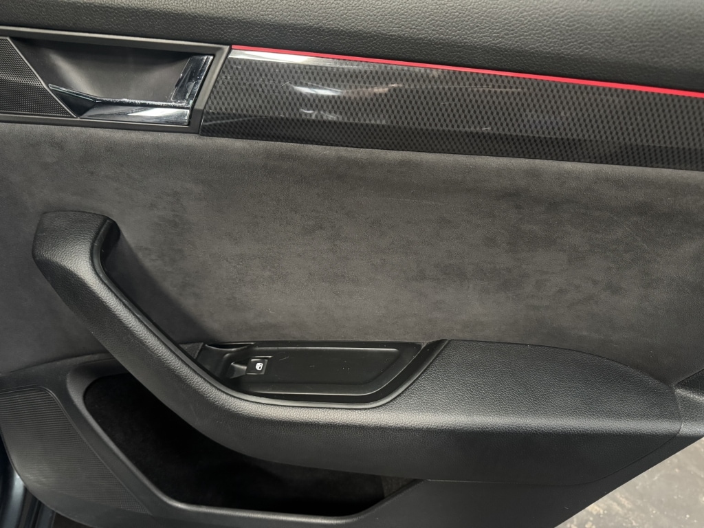 Used Skoda Superb 2017 for sale - 76832937: Photo 39