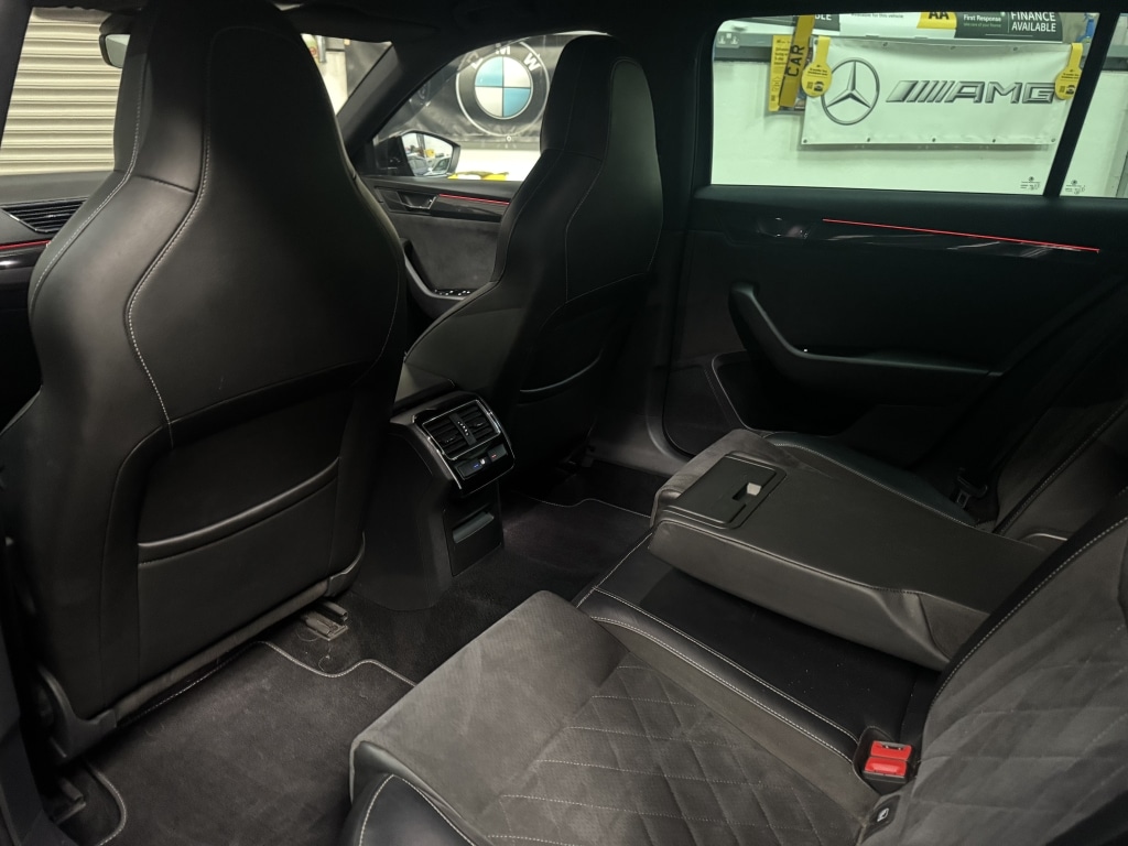 Used Skoda Superb 2017 for sale - 76832937: Photo 43