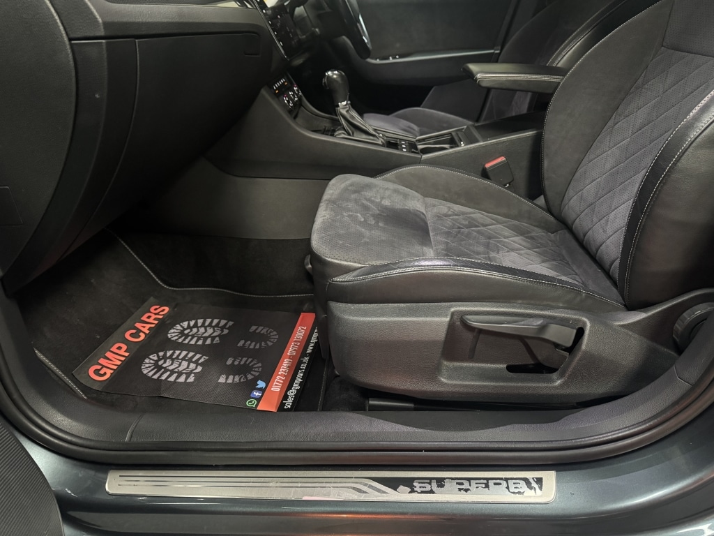 Used Skoda Superb 2017 for sale - 76832937: Photo 46