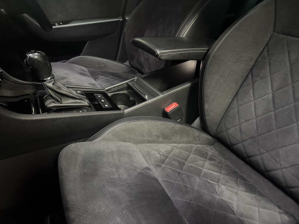 Used Skoda Superb 2017 for sale - 76832937: Photo 51