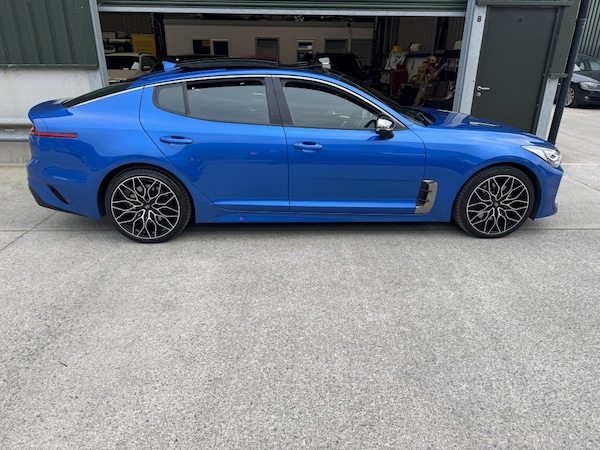 Used Kia Stinger 2019 for sale - 76305763: Photo 2