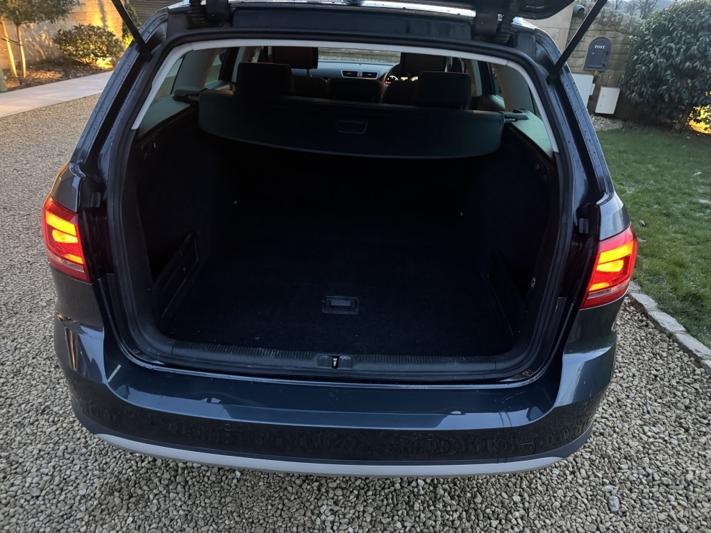 Used Volkswagen Passat 2012 for sale - 77100379: Photo 28