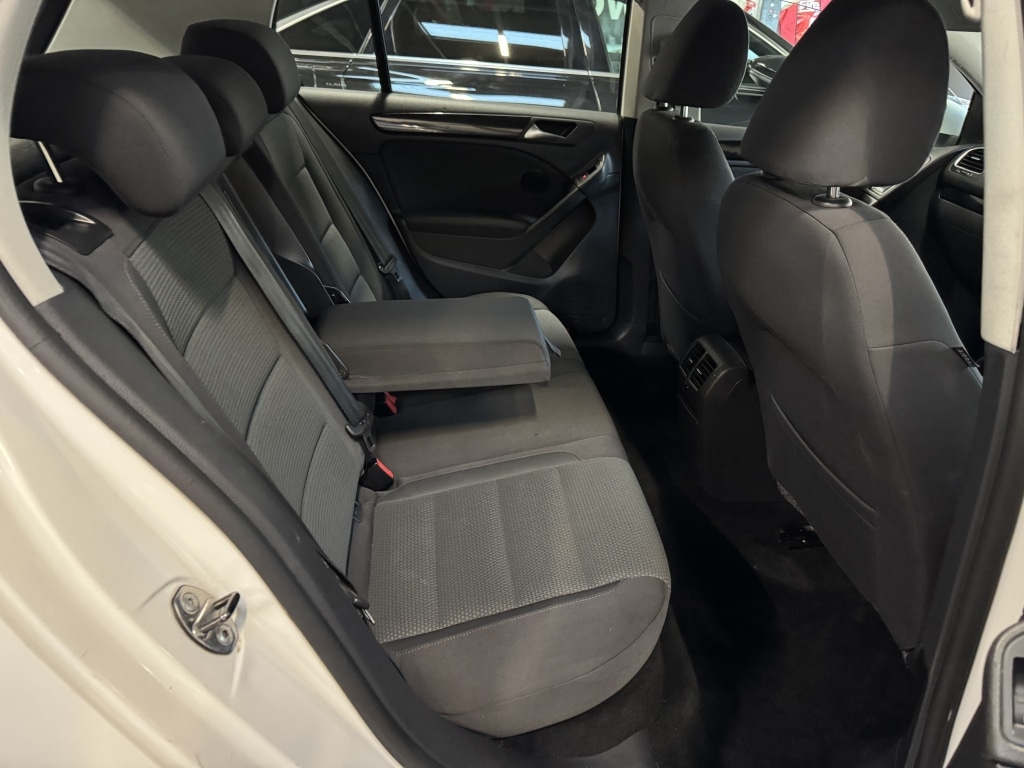 Used Volkswagen Golf 2010 for sale - 76378912: Photo 20