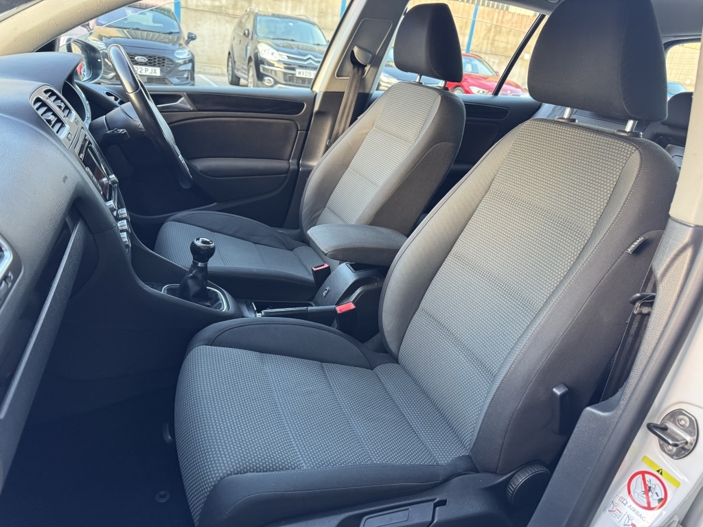 Used Volkswagen Golf 2010 for sale - 76378912: Photo 37