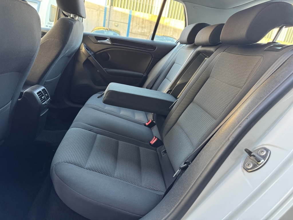 Used Volkswagen Golf 2010 for sale - 76378912: Photo 60