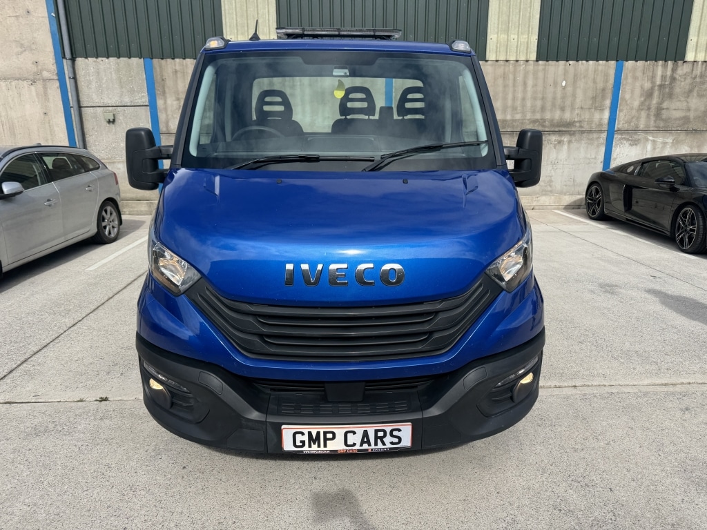 Vehicle 33