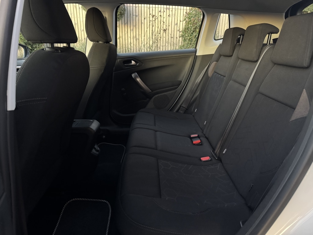 Used Peugeot 2008 2014 for sale - 76643735: Photo 18