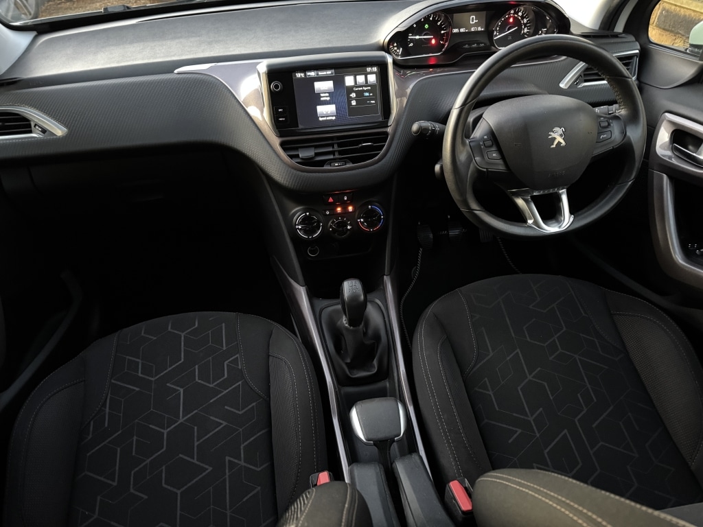 Used Peugeot 2008 2014 for sale - 76643735: Photo 20