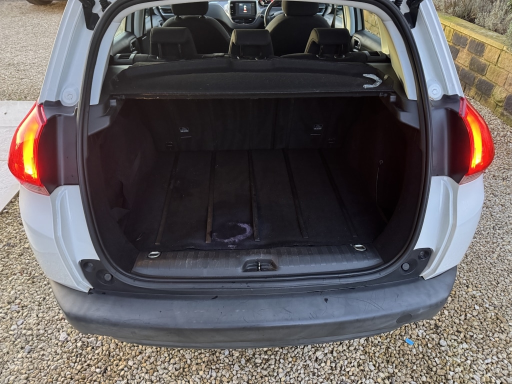 Used Peugeot 2008 2014 for sale - 76643735: Photo 21