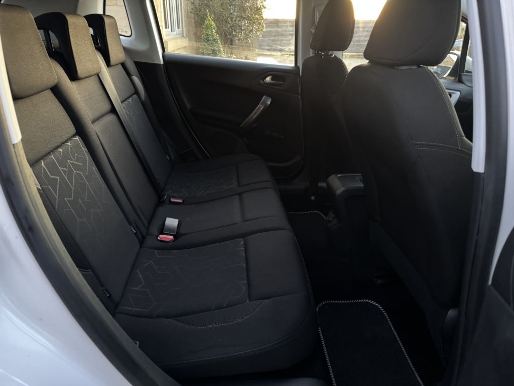 Used Peugeot 2008 2014 for sale - 76643735: Photo 22