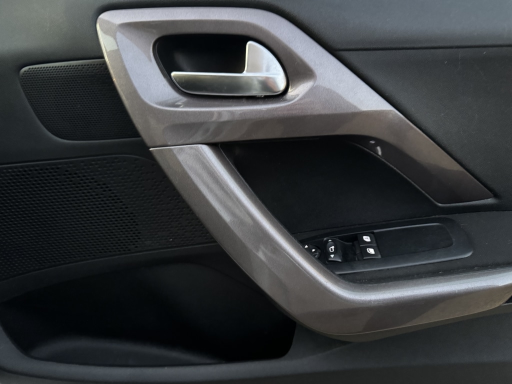 Used Peugeot 2008 2014 for sale - 76643735: Photo 29