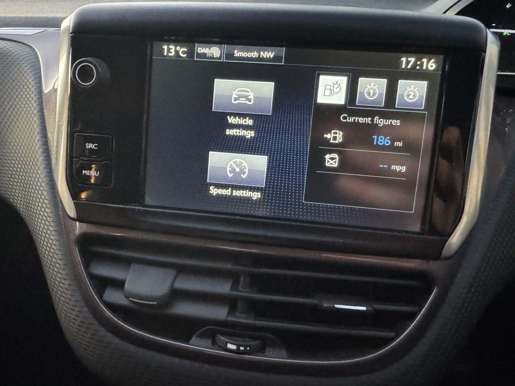 Used Peugeot 2008 2014 for sale - 76643735: Photo 31