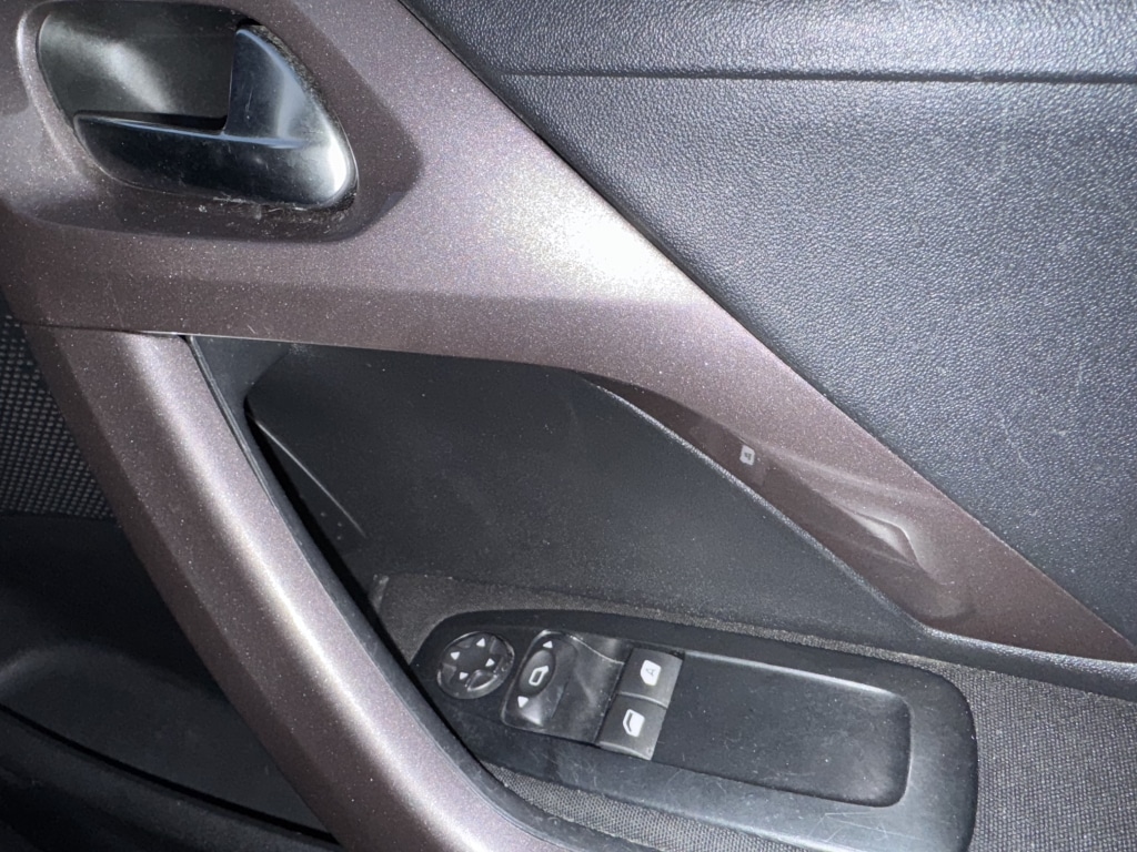 Used Peugeot 2008 2014 for sale - 76643735: Photo 36