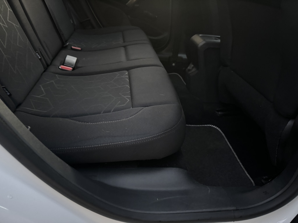 Used Peugeot 2008 2014 for sale - 76643735: Photo 40