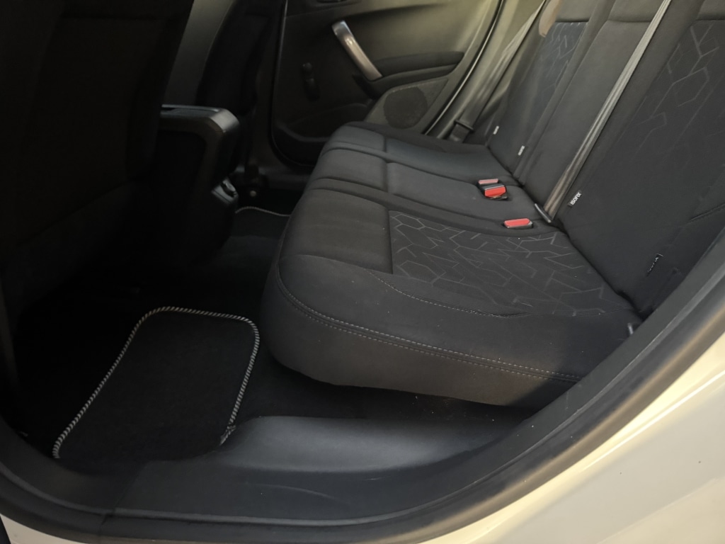 Used Peugeot 2008 2014 for sale - 76643735: Photo 42