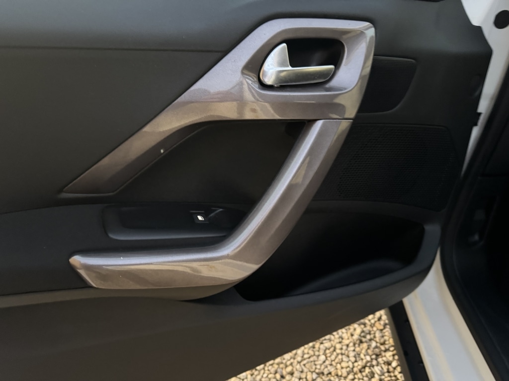 Used Peugeot 2008 2014 for sale - 76643735: Photo 48