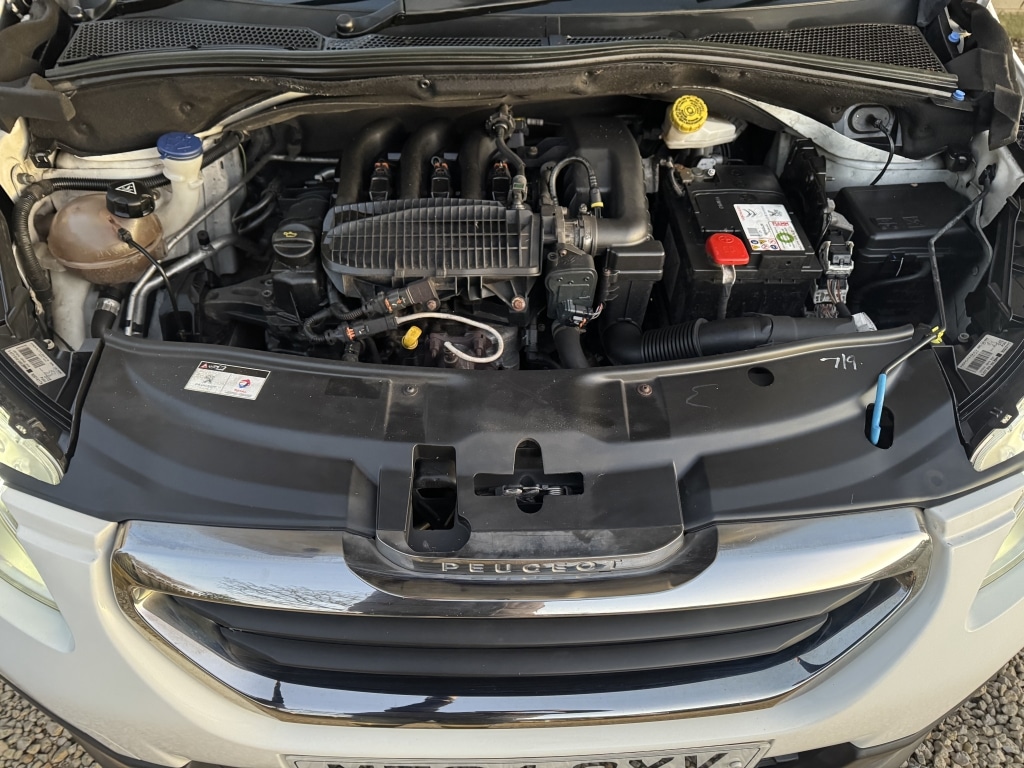 Used Peugeot 2008 2014 for sale - 76643735: Photo 54