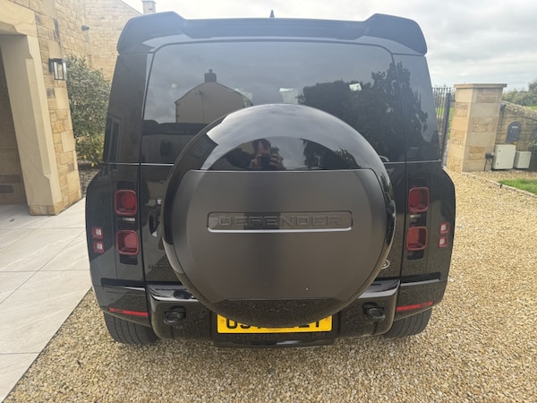 Used Land Rover Defender 110 2022 for sale - 76165308: Photo 15