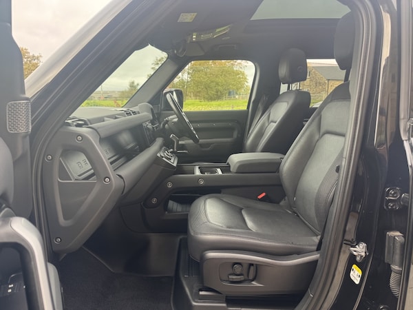Used Land Rover Defender 110 2022 for sale - 76165308: Photo 17