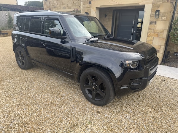 Used Land Rover Defender 110 2022 for sale - 76165308: Photo 1