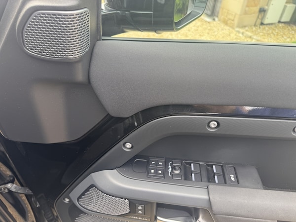 Used Land Rover Defender 110 2022 for sale - 76165308: Photo 43