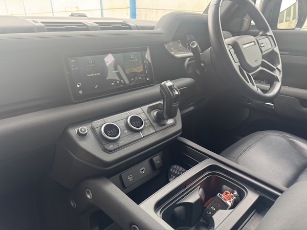 Used Land Rover Defender 110 2022 for sale - 76165308: Photo 77