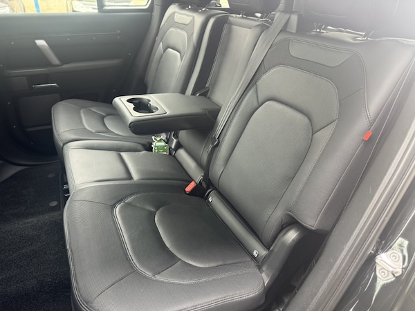 Used Land Rover Defender 110 2022 for sale - 76165308: Photo 82