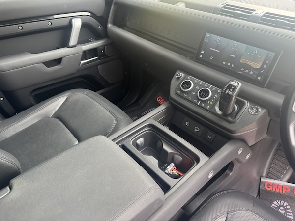 Used Land Rover Defender 110 2022 for sale - 76165308: Photo 90