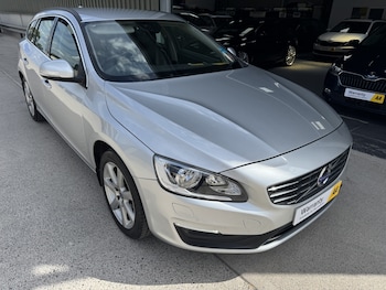 Used Volvo V60 2017 for sale - 73823972: Photo