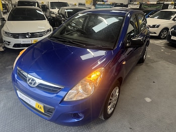 Used Hyundai i20 2010 for sale - 76316226: Photo 2